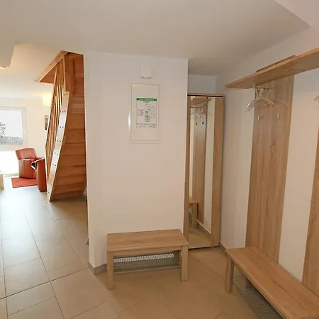 Strandvilla Mit Meerblick Und Balkon 아파트