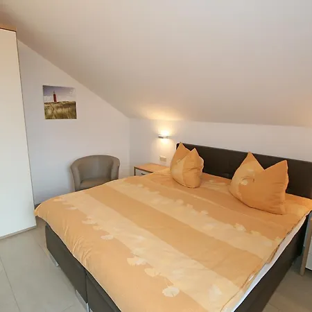 Strandvilla Mit Meerblick Und Balkon 아파트