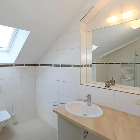 아파트 Strandvilla Mit Meerblick Und Balkon *
